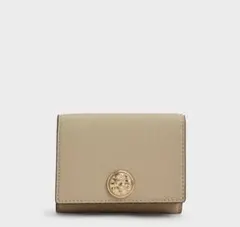 【新品未使用】チャールズ & キース　三つ折財布　コンパクト財布　金ボタン