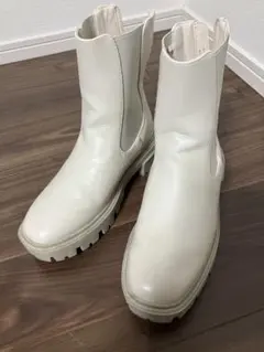 Item thumbnail for item b8eddfe8-1741-4702-9067-7e1a35d1b549