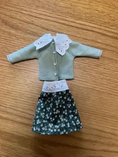 (*所様 リカちゃん 着せ替え服セット 花柄スカートとブラウス