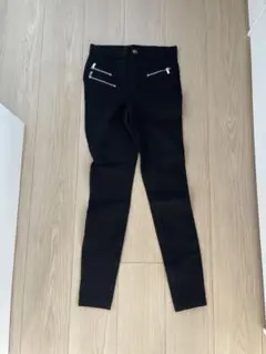 ZARA ブラック スキニーパンツ