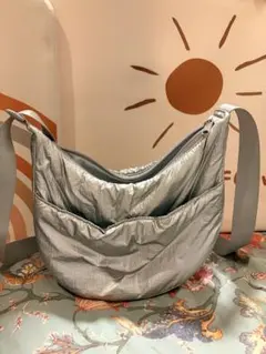 WEGO シルバー ショルダーバッグ 三日月型