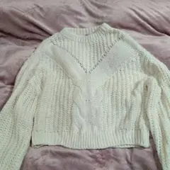 H&M DIVIDED アイボリー Vネックニット S