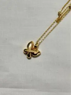 ネックレス　蝶々　バタフライ　ゴールド　アクセサリー