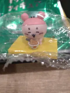 ちいかわ 松屋 オリジナルフィギュア 古本屋 カニちゃん