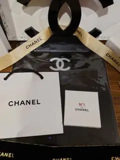 最終お値下げです♡CHANEL　赤カメリアブレスレット♡