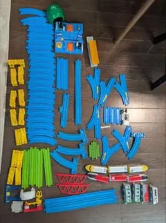 t*r様 プラレールセット レール・車両・駅付き　まとめ　即購入可能