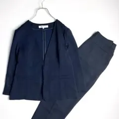 美品　ナチュラルビーティーベーシック　ノーカラージャケット　パンツ　セット　紺色