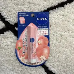 ニベアフレーバーリップ　ピーチ＆バニラの香りのサムネイル