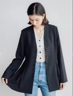 新品未使用　COCO DEAL ぺプラムバルーンジャケット　ブラック 2