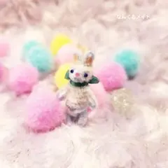 淡い水色のうさぎちゃん モールアート アニマルラビット ミニチュア ハンドメイド