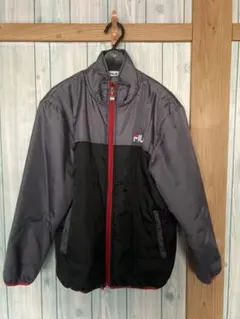 F IL A中綿入りウインドブレーカー　１５０センチ