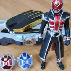 仮面ライダーウィザード　フィギアと変身変身ベルト　リング2つ