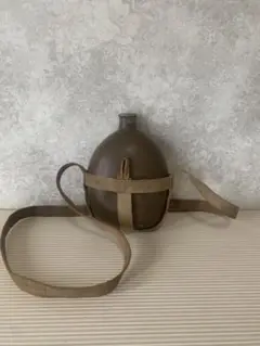 【希少】戦時中　戦前後　水筒　カバー　当時物 Yahoo!オークション -「戦時中 水筒」(ミリタリー) の落札相場