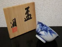 R894 香合 『小川武雄造』『染付草花文』『丸香合』 共箱 茶道具