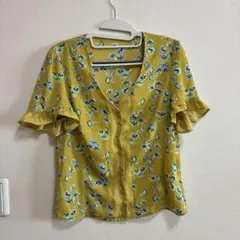 花柄イエロー半袖ブラウス Mサイズのサムネイル