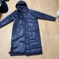 ネイビー ベンチコートとブラックパンツ セット