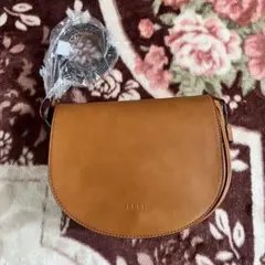 【新品未使用】ELLE ブラウン ハーフムーン ショルダーバッグ