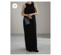 ༶ べべ様専用　新品　完売　お値下げ　digne ディニュ　ロングワンピ　黒