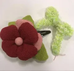 七五三　髪飾り　ふっくら花飾り　ちりめん　赤とピンク　白ファー