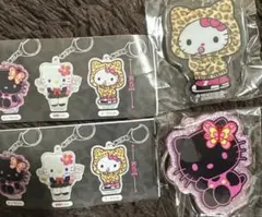 ハローキティ　アクリルキーホルダー　2点セット　ピンクGAL フードギャル