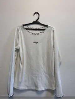 【INGNI】ストライプ フリル付き薄手ニット