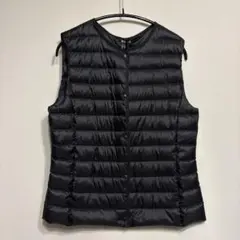 美品UNIQLO ユニクロ ウルトラライトダウン ダウンベスト 収納袋付き L