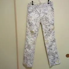 花柄ストレートパンツ