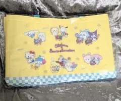 ちいかわ×サンリオキャラクターズ レジかごバック イエロー