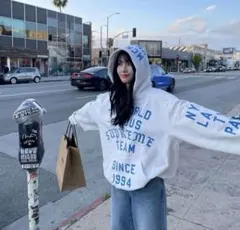 2025年最新】supreme パーカー モモの人気アイテム - メルカリ