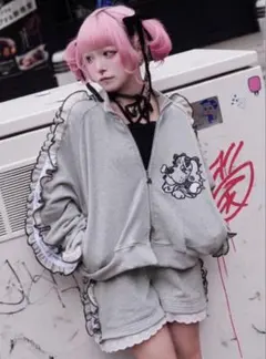 ガルフィー ミシェルマカロンコラボパーカー♡ファントムシータ - メルカリ