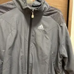 アディダス ナイロンジャケット ランニングウェア