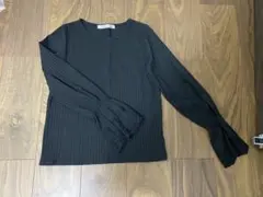 リブ編みブラック長袖トップス