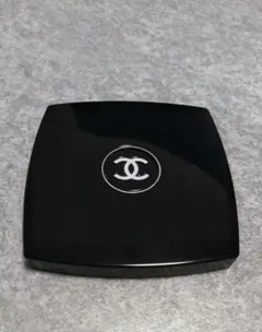 CHANEL　コンパクトミラー