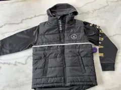 Air Jordan ブラックジャケット フード付き