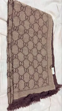 GUCCI GGロゴ フリンジ マフラーストール ライトグレー GUCCI GGロゴ フリンジ マフラーストール ライトグレー | Mercari