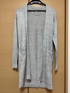 ライトグレーのロングカーディガン　麻