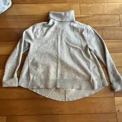 SIMPLICITE グレー タートルネックセーター