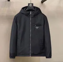 ジャケット　(PRADAのロゴあり)