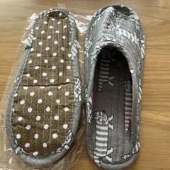 リサラーソン　イラスト付き布製スリッパ