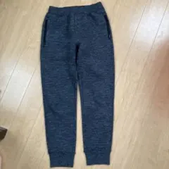 ユニクロ　ウルトラストレッチドライスウェットパンツ　140②