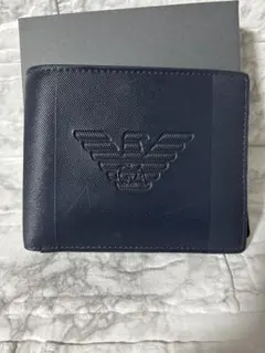 Emporio Armani ネイビー　二つ折り財布のサムネイル