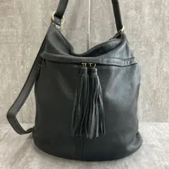 イアパピヨネ⭐️ショルダーバッグ 3way オールレザー シボ加工 タッセル 黒のサムネイル