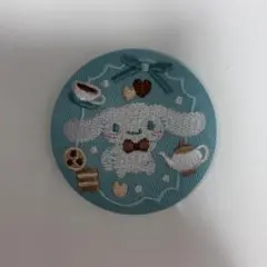 サンリオ シナモン 刺繍缶バッジ