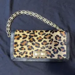BCBGMaxazria レオパード　ヒョウ柄　豹柄　ショルダーバッグ　クラッチのサムネイル