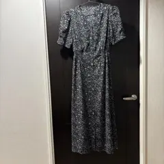 GU 花柄Vネックマキシワンピース