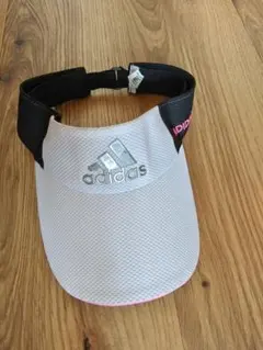 adidas GOLF サンバイザー ホワイト ブラック ピンクのサムネイル