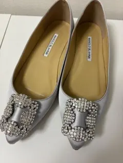 「極美品」MANOLO BLAHNIK マノロブラニク　ハンギシ　サテン　37 2026年最新】マノロブラニク 37 ハンギシの人気アイテム - メルカリ