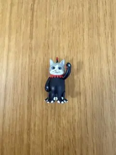 ヒグチユウコ　ギュスターヴくんCガチャガチャミニフィギュアのサムネイル
