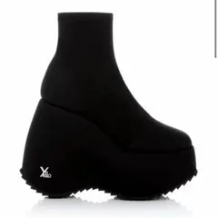 お値下げ中！【完売品】YELLO PERFORATION SHORT BOOTS - メルカリ