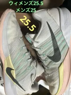 Nike Women's Sabrina 3 